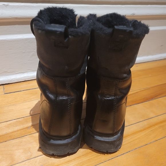 Doc Martens Airwair Boots - Picture 2 of 6